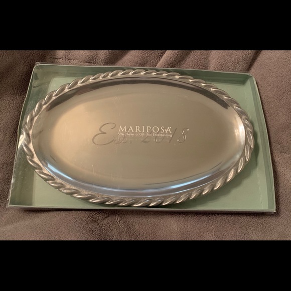 NIB Mariposa “est 2018” metal dish - Picture 2 of 8